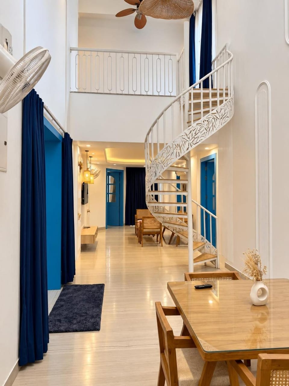The Blue Edit ! 4BHK Private Pool Penthouse Apartment in Rishikesh