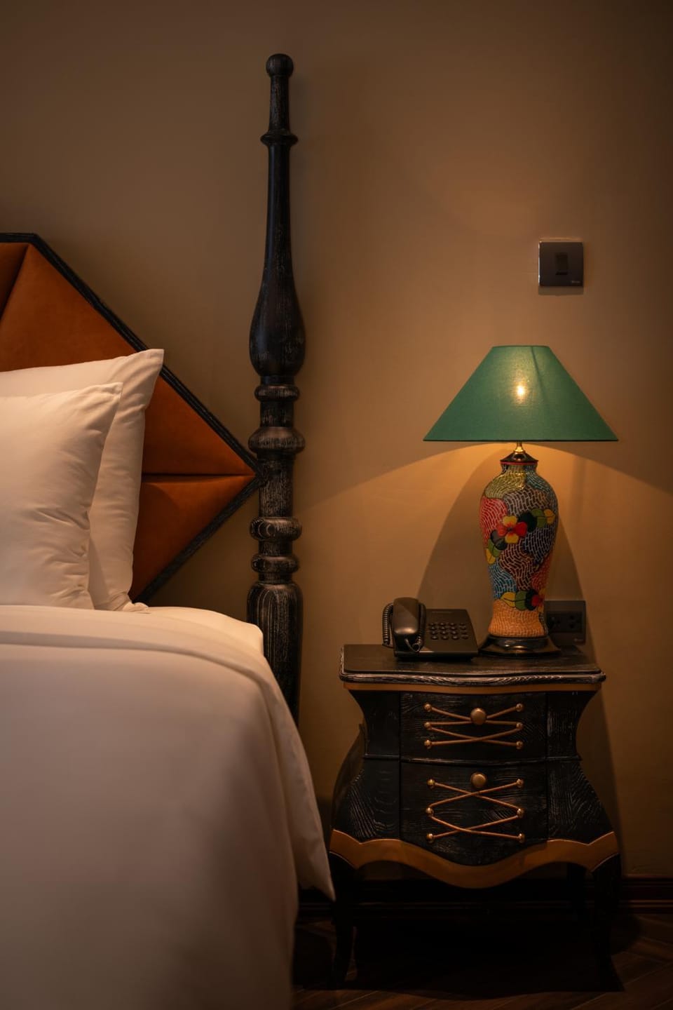 Bed, Photo of the whole room, Bedroom, hair dresser