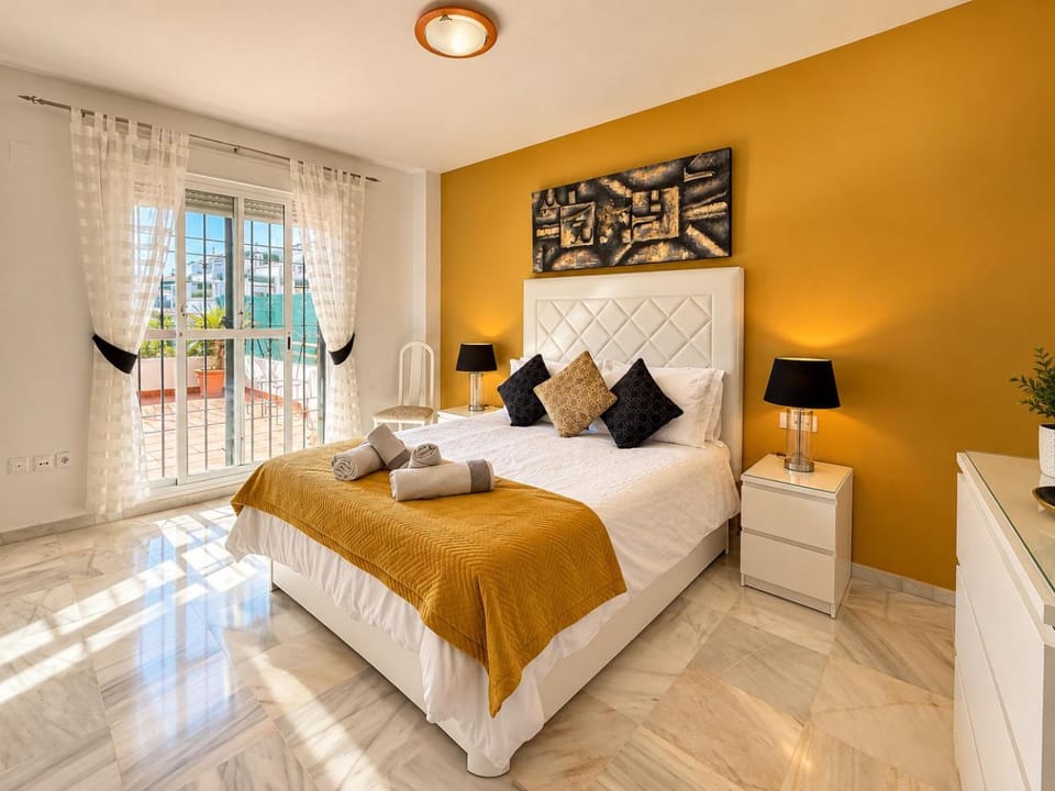 Apartamento A C Wifi aparcamiento y piscina cerca Puerto Banus - Lorcrimar IV 7 Apartment in Marbella