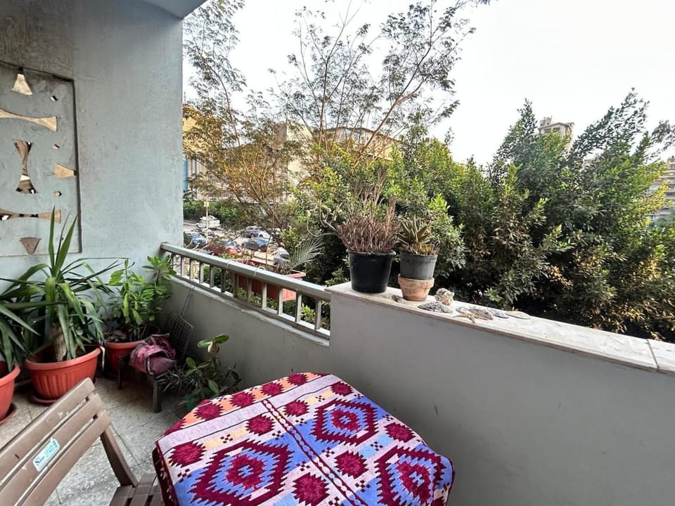 Comfy Room in a Guest house l Shared Bathroom Bed and Breakfast in Cairo Governorate