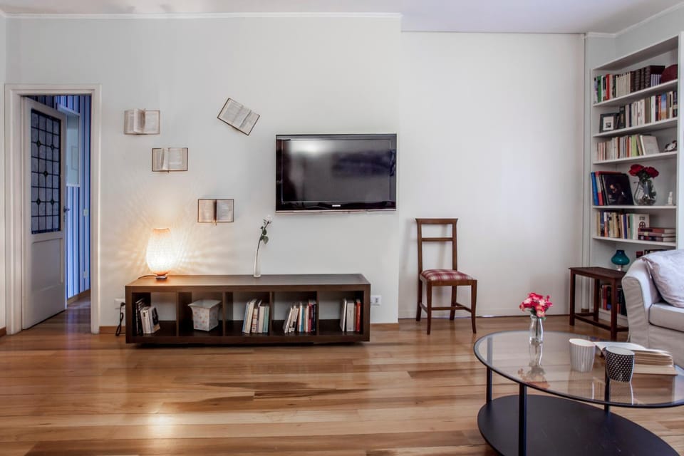 Library, TV and multimedia, Living room