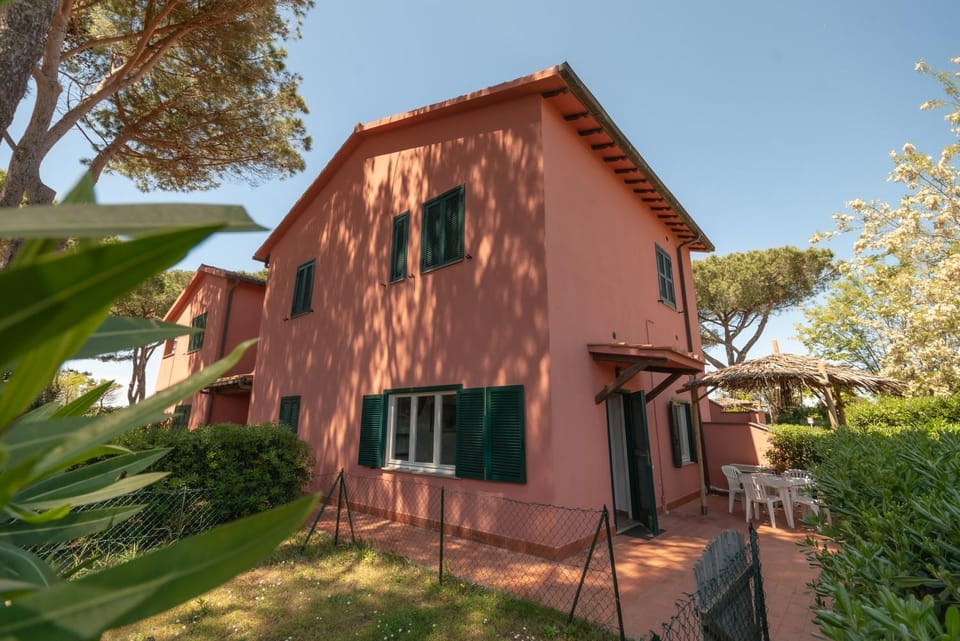 Property building, Garden