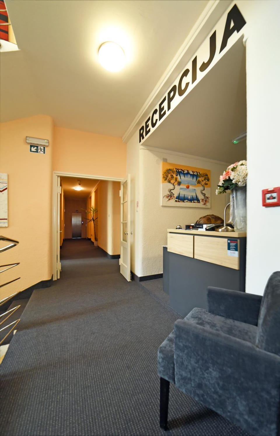 Lobby or reception, Lobby or reception