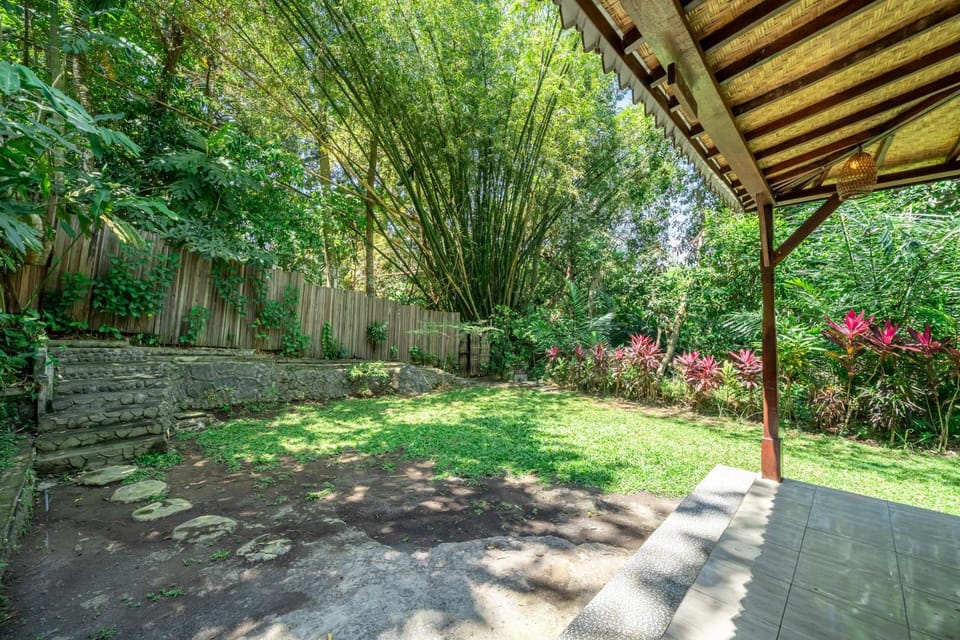 Natural landscape, Garden, Balcony/Terrace, Garden view