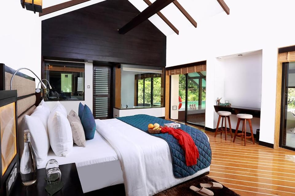 Bed, Photo of the whole room