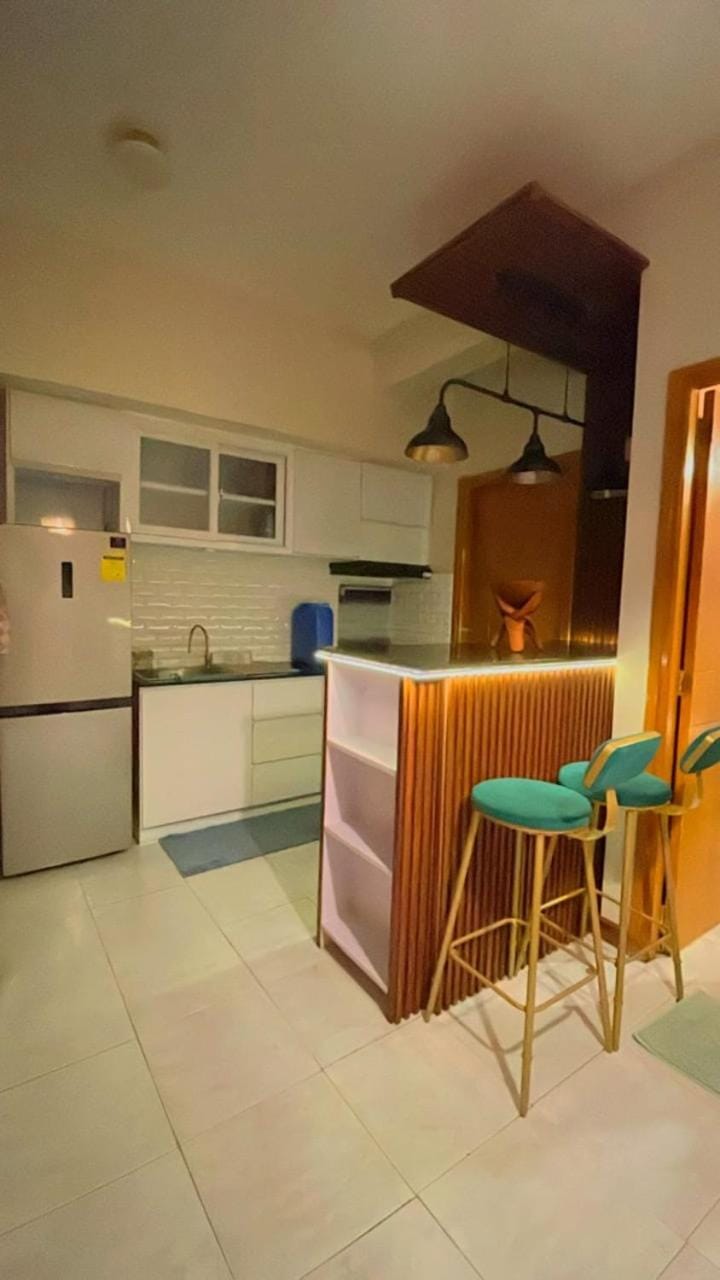 Comfy Two bedroom with WiFi and Netflix Apartment hotel in Marikina