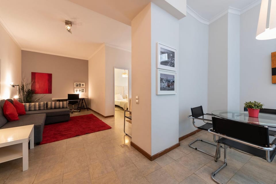 BmyGuest - Santa Catarina Downtown Apartment Apartment in Porto