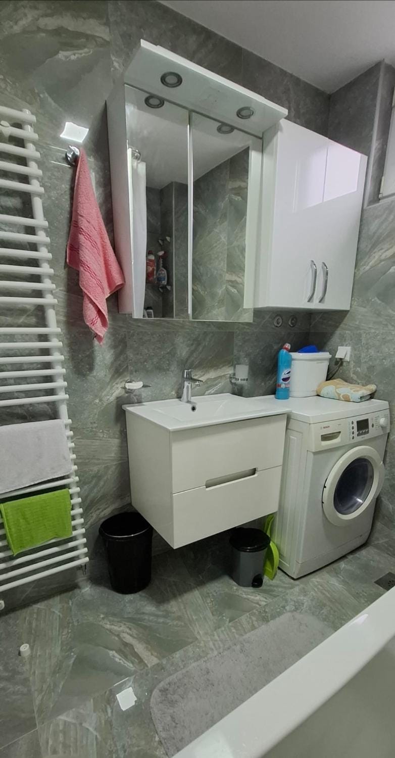 Bathroom, washing machine