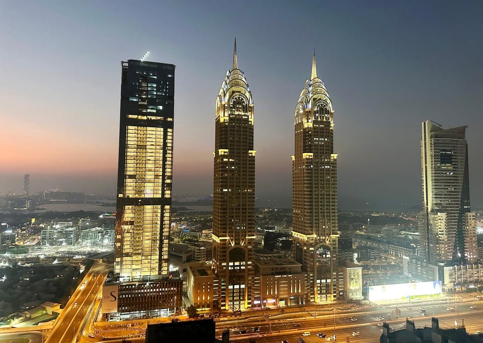 Smart Budget Partition Room In Tecom Near Metro Capsule hotel in Dubai