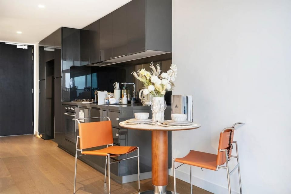 Cozy 1BR Southbank Escape#2丨Woolworths丨Pool丨Gym#Mar14 Apartment in Southbank