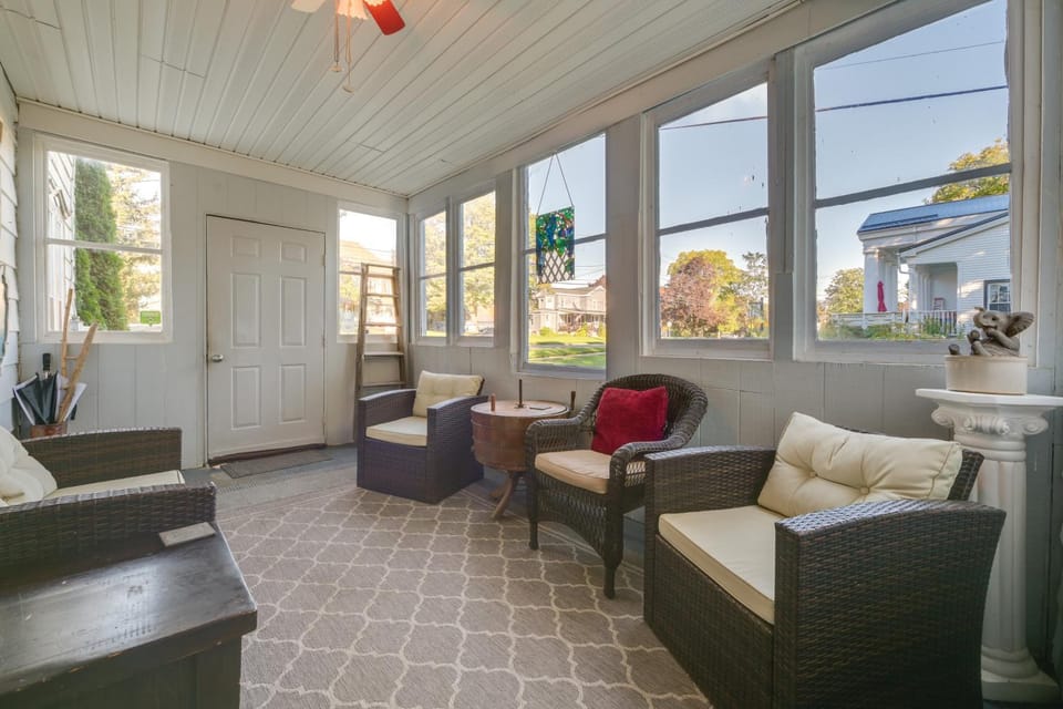 Quaint Cayuga Wine Country B&B Suite! House in Cayuga Lake