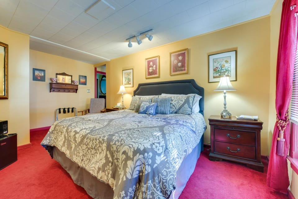 Quaint Cayuga Wine Country B&B Suite! House in Cayuga Lake