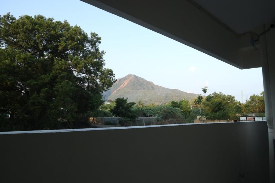 Sugunalayam-F-03 Mountain View Apartment Apartment in Tamil Nadu