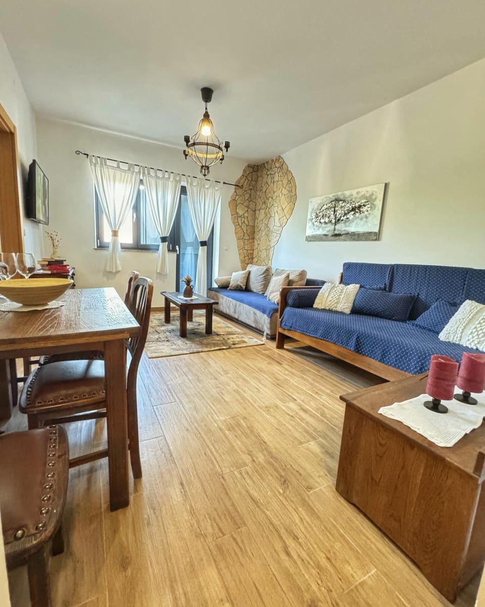 Bed, Balcony/Terrace, Living room, Dining area