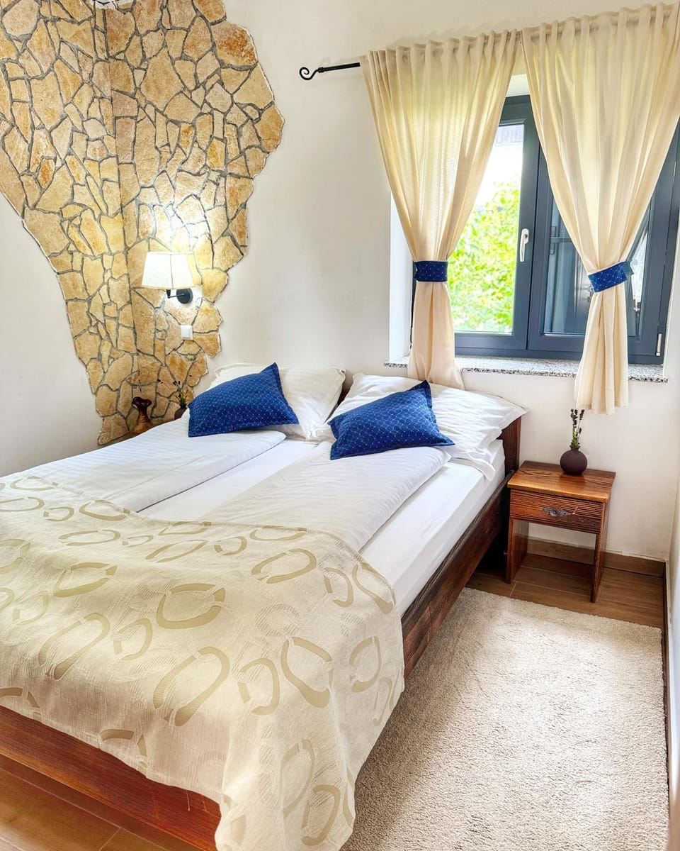 Bed, View (from property/room), Bedroom