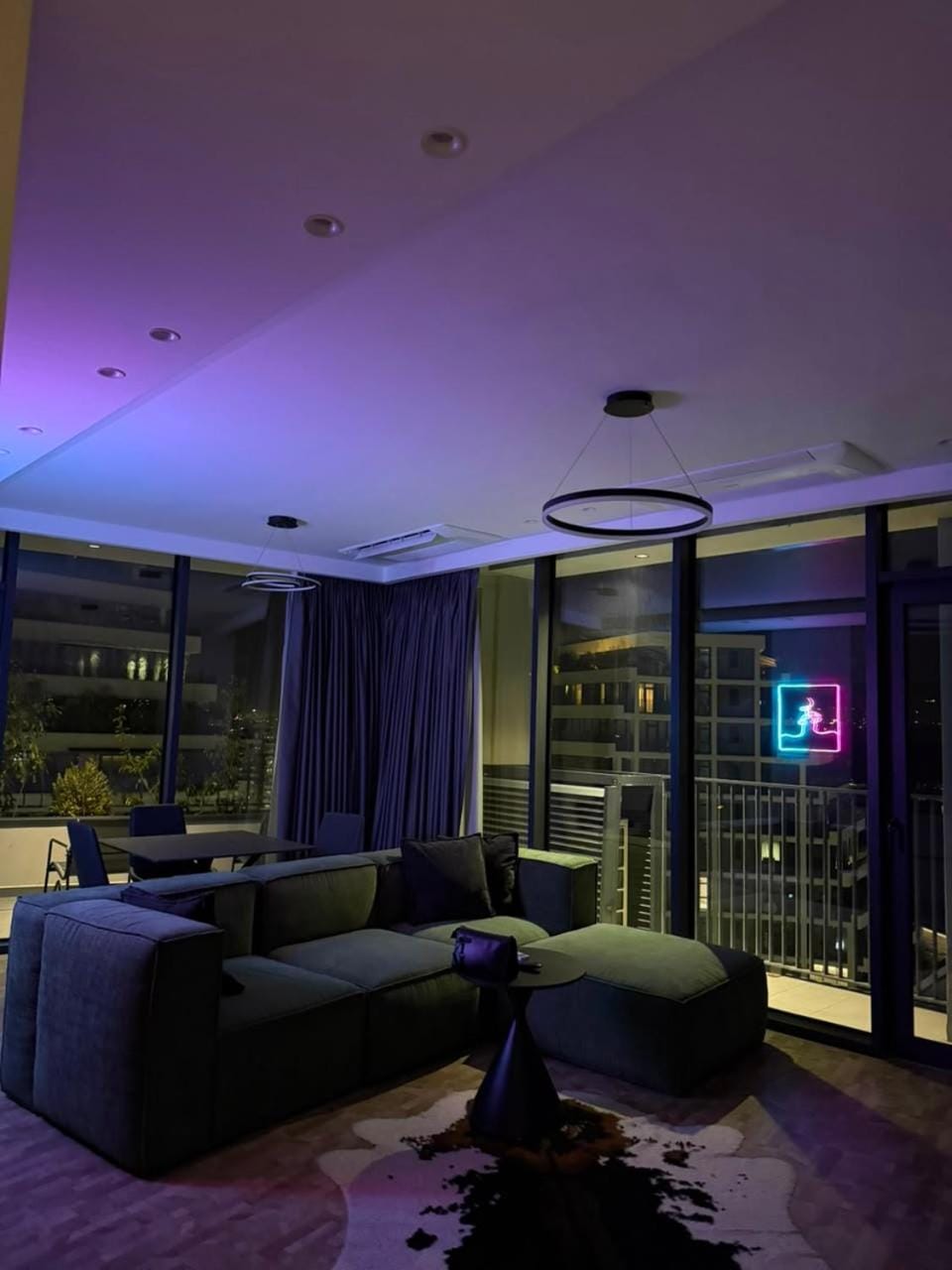 Communal lounge/ TV room, TV and multimedia, Living room, Seating area, Evening entertainment