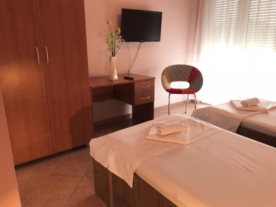 Guest House Ivo Bed and Breakfast in Šibenik-Knin County, Croatia
