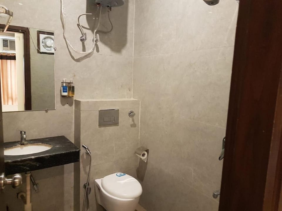 Toilet, Bathroom