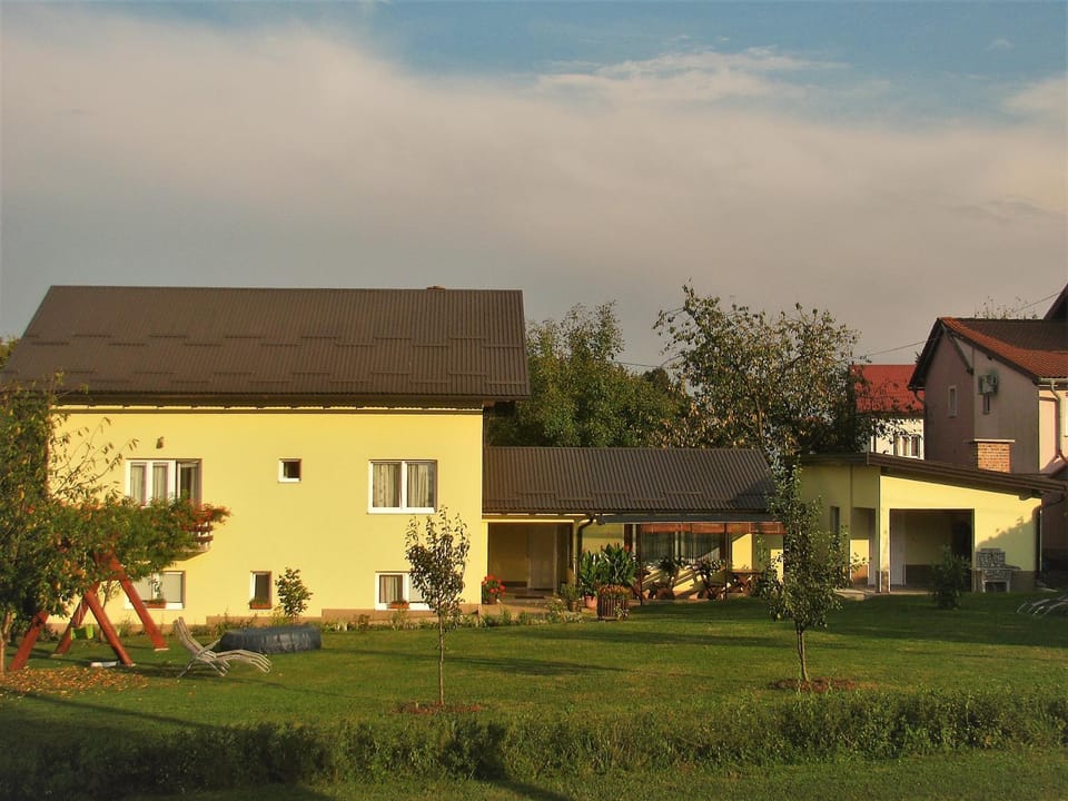 House Sekulic Bed and Breakfast in Lika-Senj County