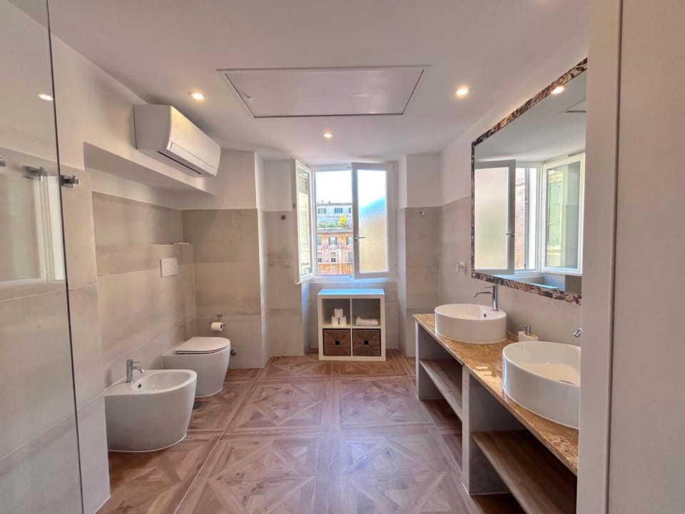 Vicolo Doria Apartment House in Rome