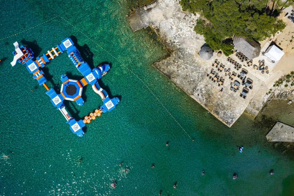 Day, Natural landscape, Activities, Bird's eye view, Beach, Sea view, Sports