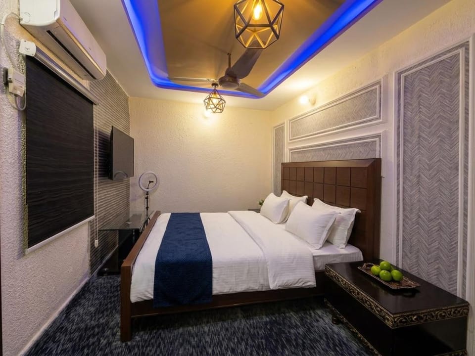 Photo of the whole room, Evening entertainment, air conditioner