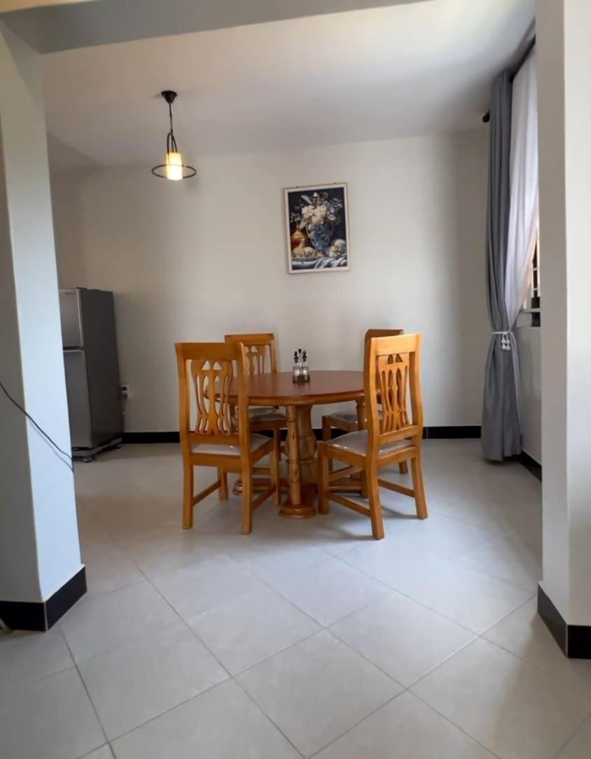 Sancta Trinitas -Elegant, relaxing apartment by the lake Apartment in Uganda