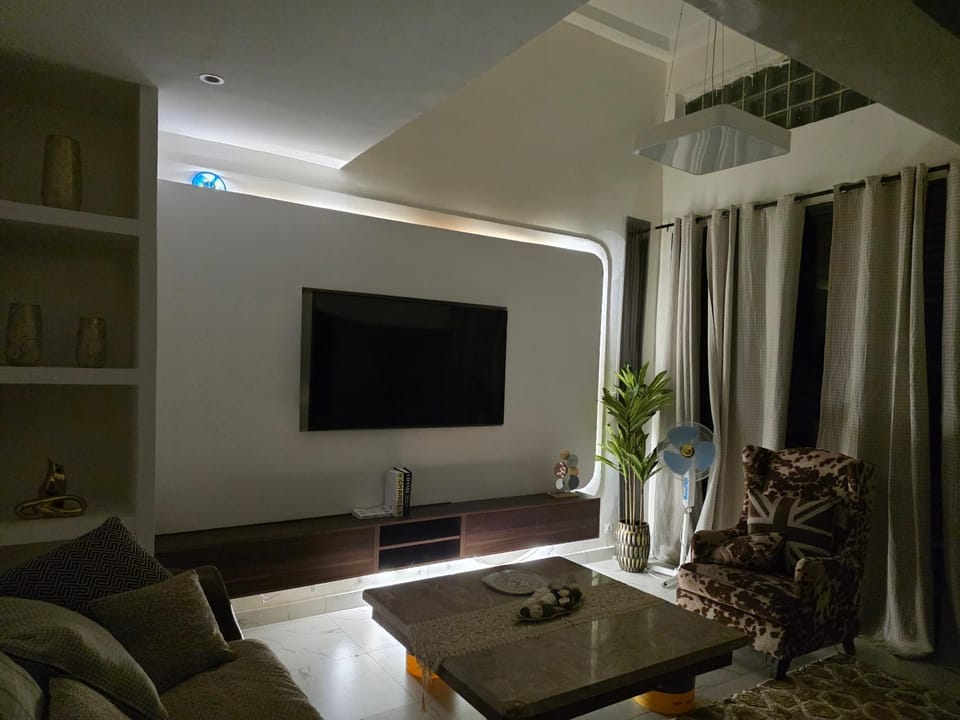 Cozy & Spacious Apartment NY Meets Paris Style Apartment in Dakar Region, Senegal