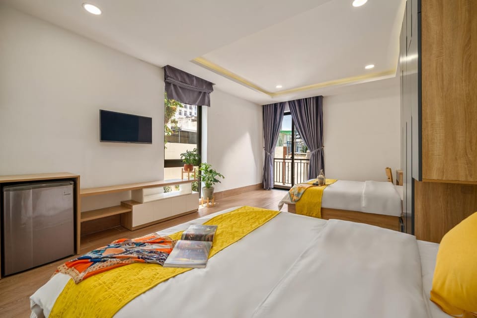 Communal lounge/ TV room, Bed, TV and multimedia, Photo of the whole room, Evening entertainment, Bedroom