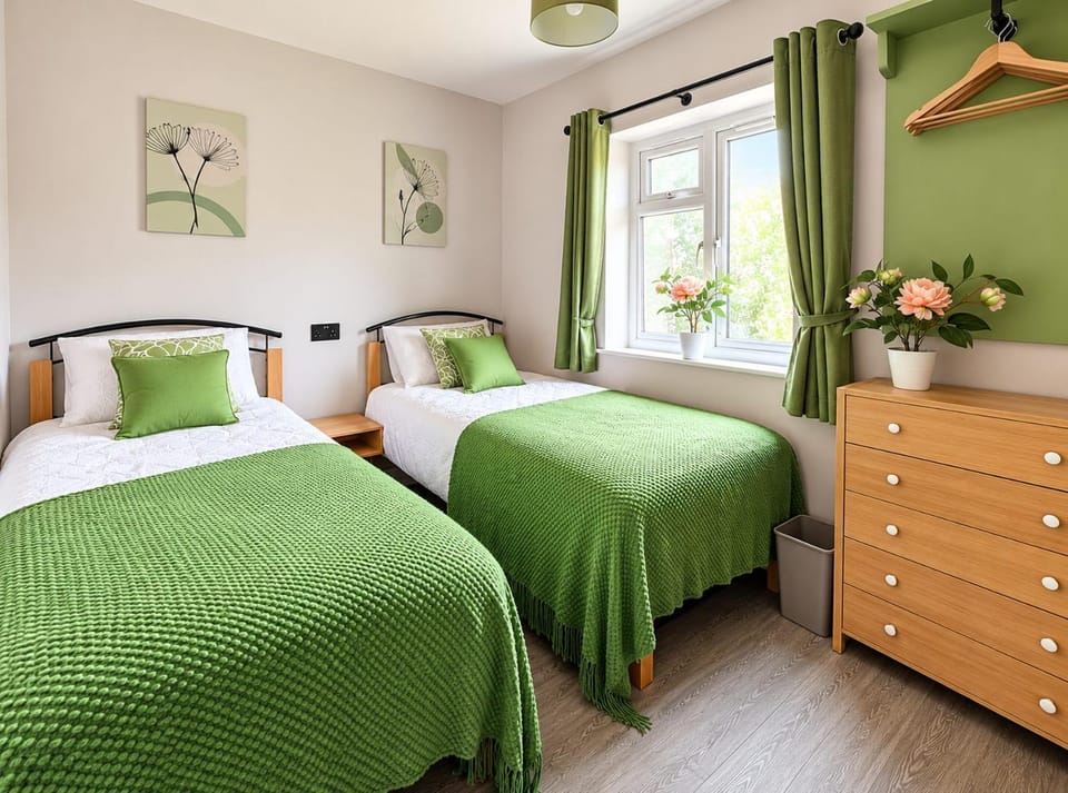 Bed, Photo of the whole room, Bedroom