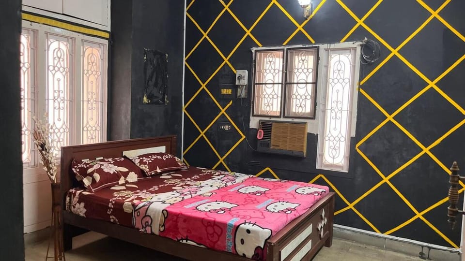 Flickzone Stay Premium Rooms GreatComfort Apartment in Chennai