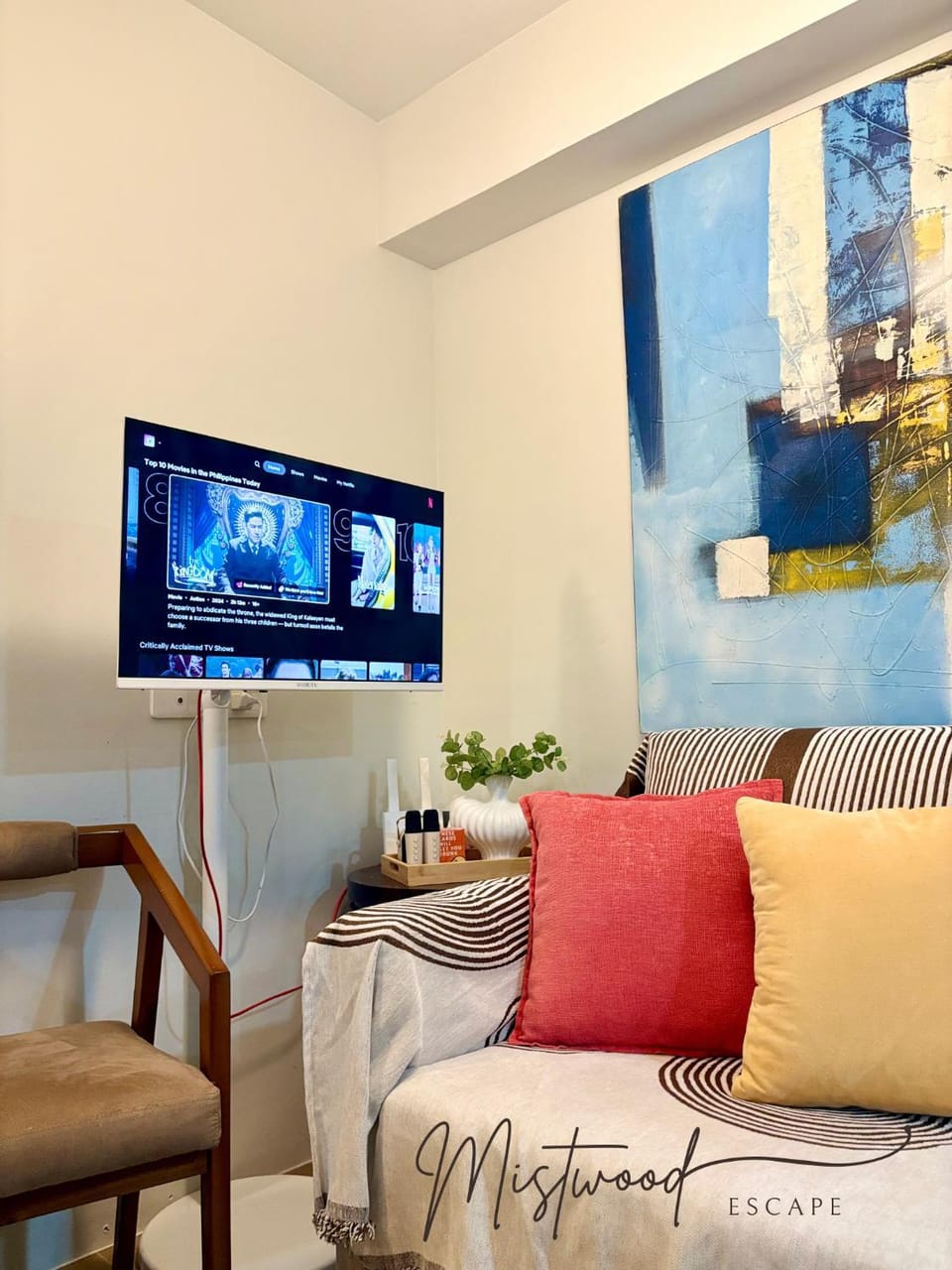 Communal lounge/ TV room