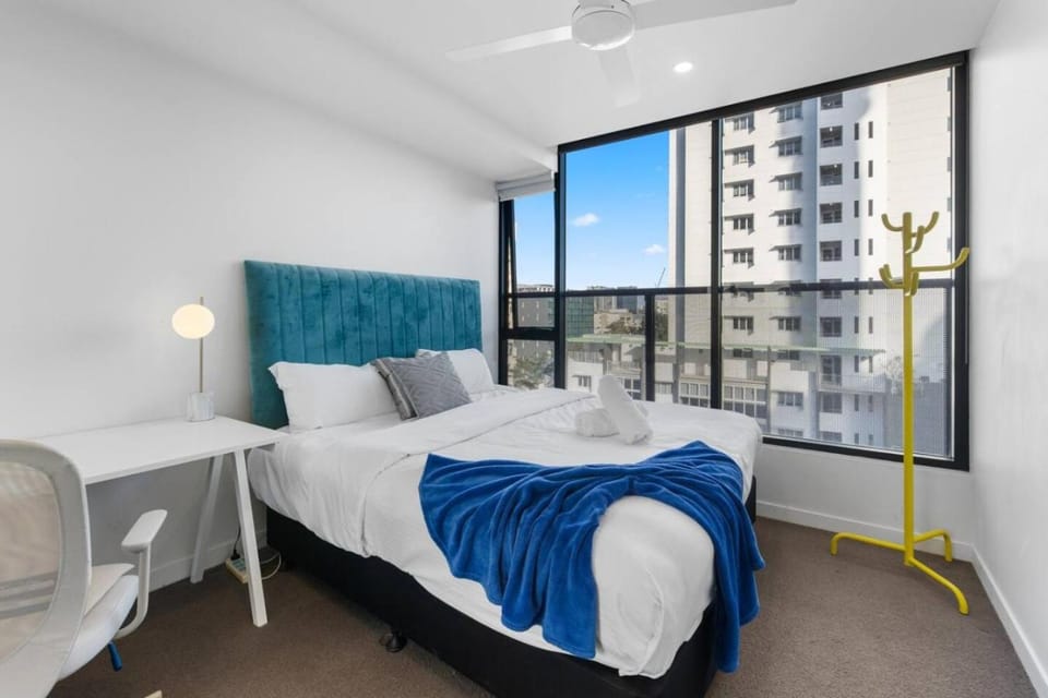 Poo Gym Walk to South Bank and Dining Central AC Apartment in Brisbane City
