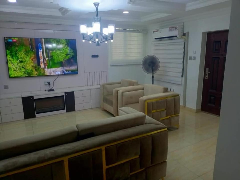 Elegant 3 Bedroom Apartment Apartment in Lagos