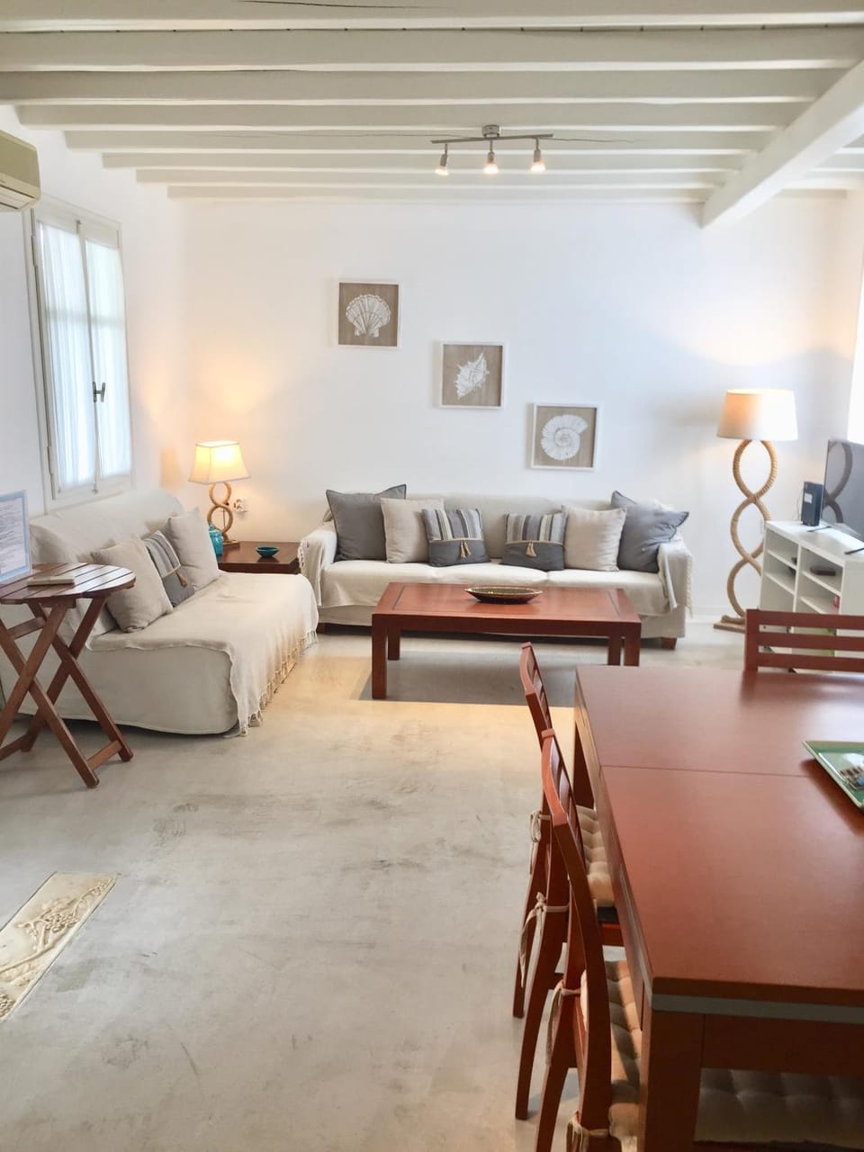 Living room, Dining area