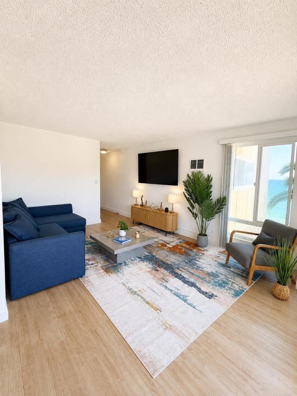 Casa Sol e Mare Beachfront Getaway by Redondo Pier Apartment in Redondo Beach