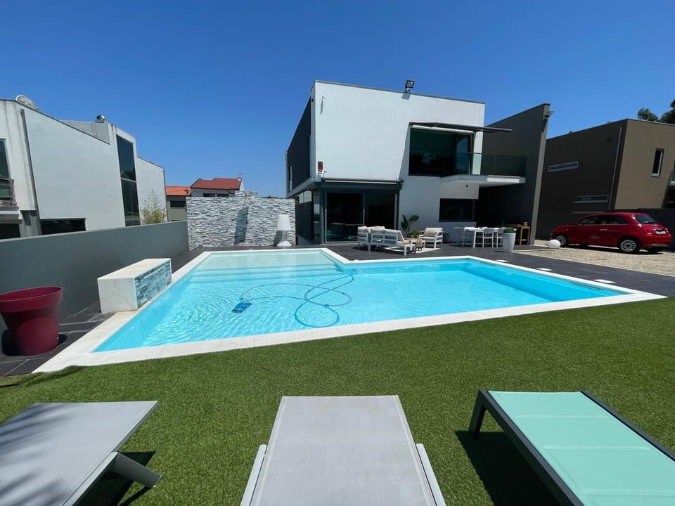 Peaceful villa Villa in Porto District