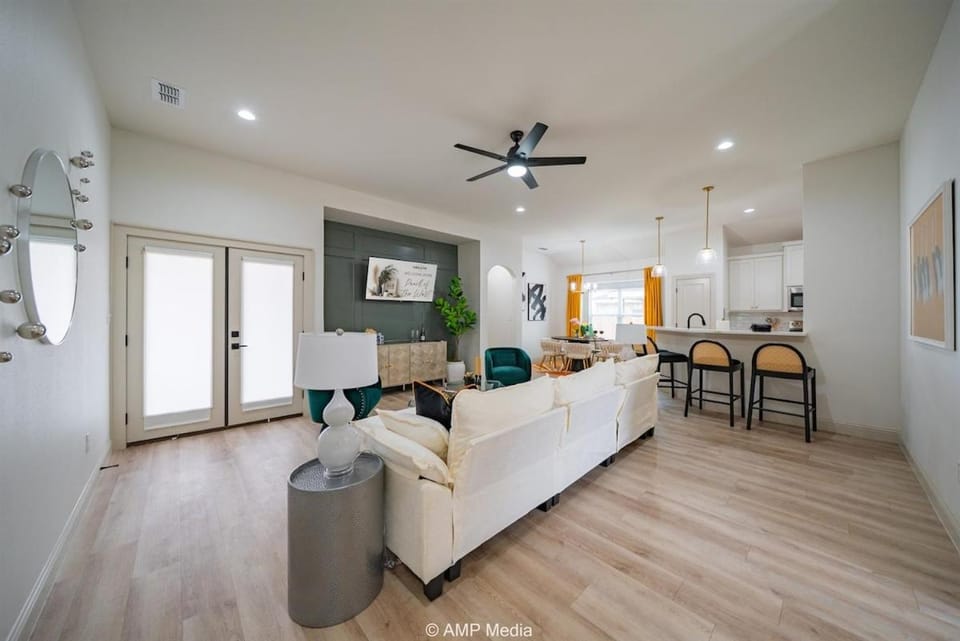 Pearl of the West - Your Abilene Gem House in Abilene