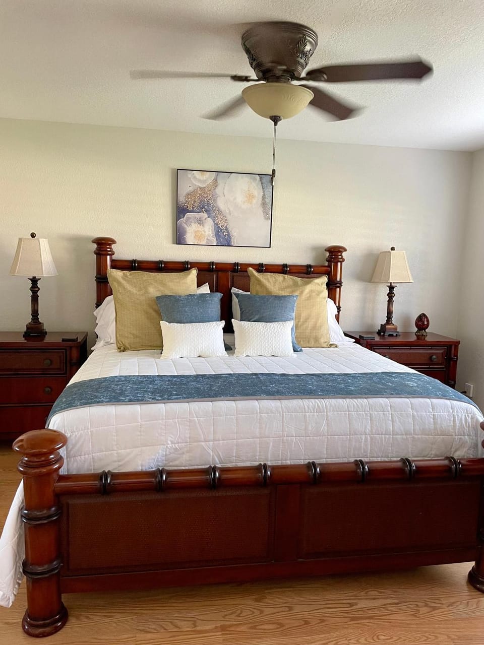 Oceanside Luxury King Villa Apartment in Fort Pierce
