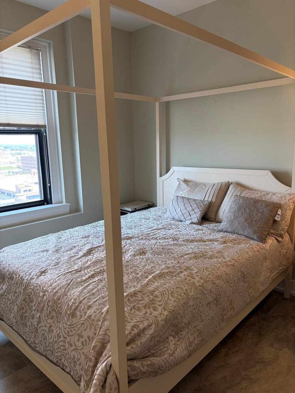 Convenient location downtown Apartment in Des Moines