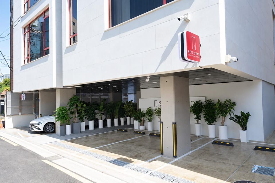 Property building, Day, Parking
