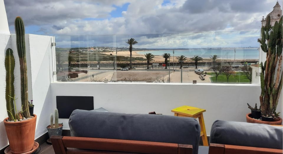 View (from property/room), Balcony/Terrace, Garden view, Landmark view, Mountain view, River view, Sea view, Street view