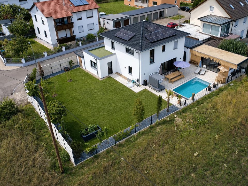 Property building, Bird's eye view