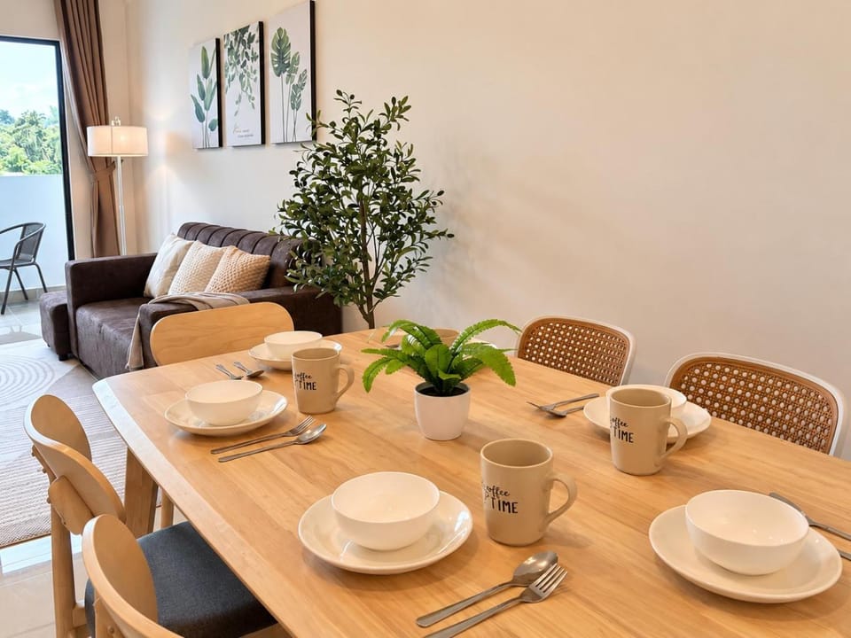 Coffee/tea facilities, Living room, Dining area