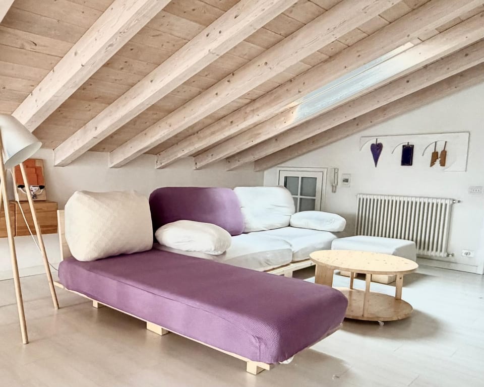 Living room, air conditioner