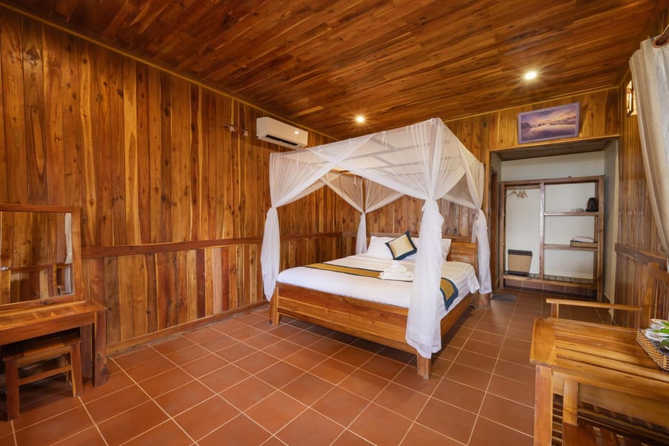 Bed, Coffee/tea facilities, Photo of the whole room, Bedroom, air conditioner