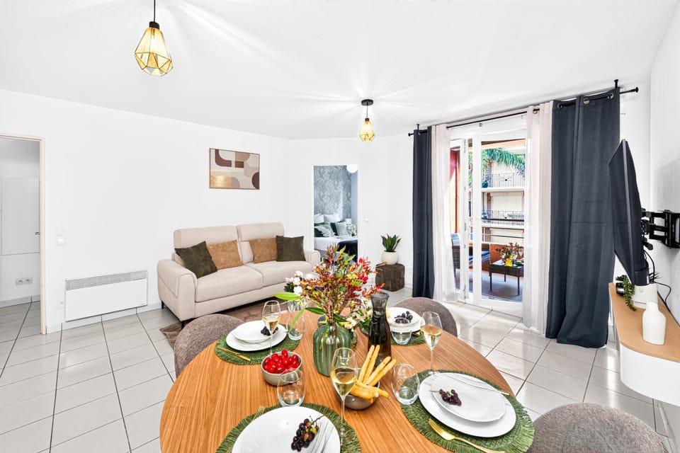 BELLA DONNA - Agréable 2 pièces- Plage 1 minute - Parking privé - Menton Apartment in Roquebrune-Cap-Martin