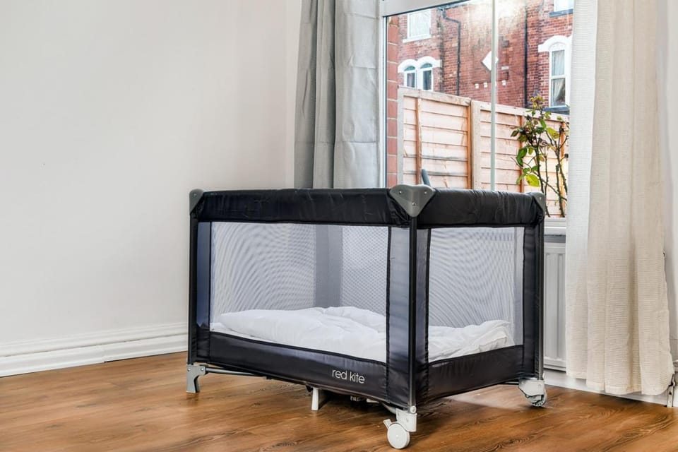 Nottingham Park Avenue Private Studios with Shared Lounge Apartment in Nottingham