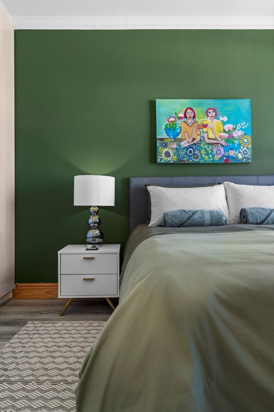 Bed, Photo of the whole room, Decorative detail, Bedroom