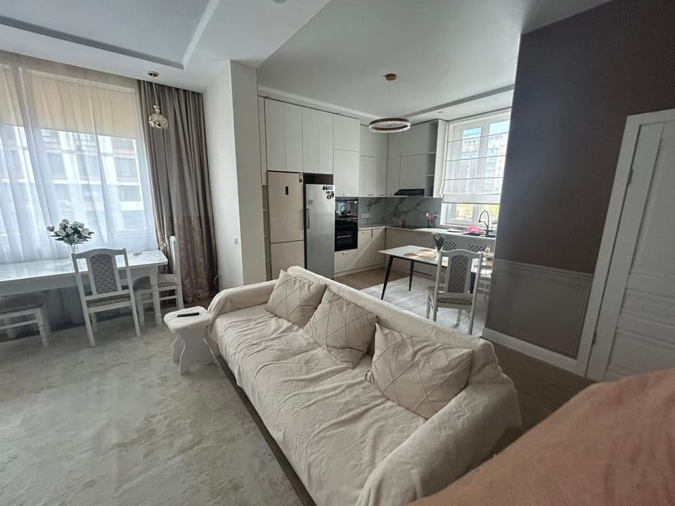 Квартира с 2 спальнями и гостиной Apartment in Kazakhstan